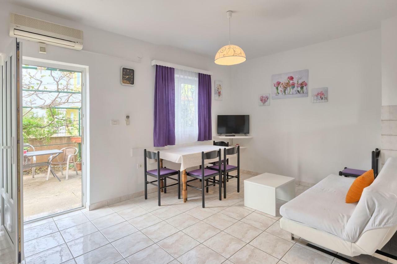 Vila Milla Premantura Bagian luar foto