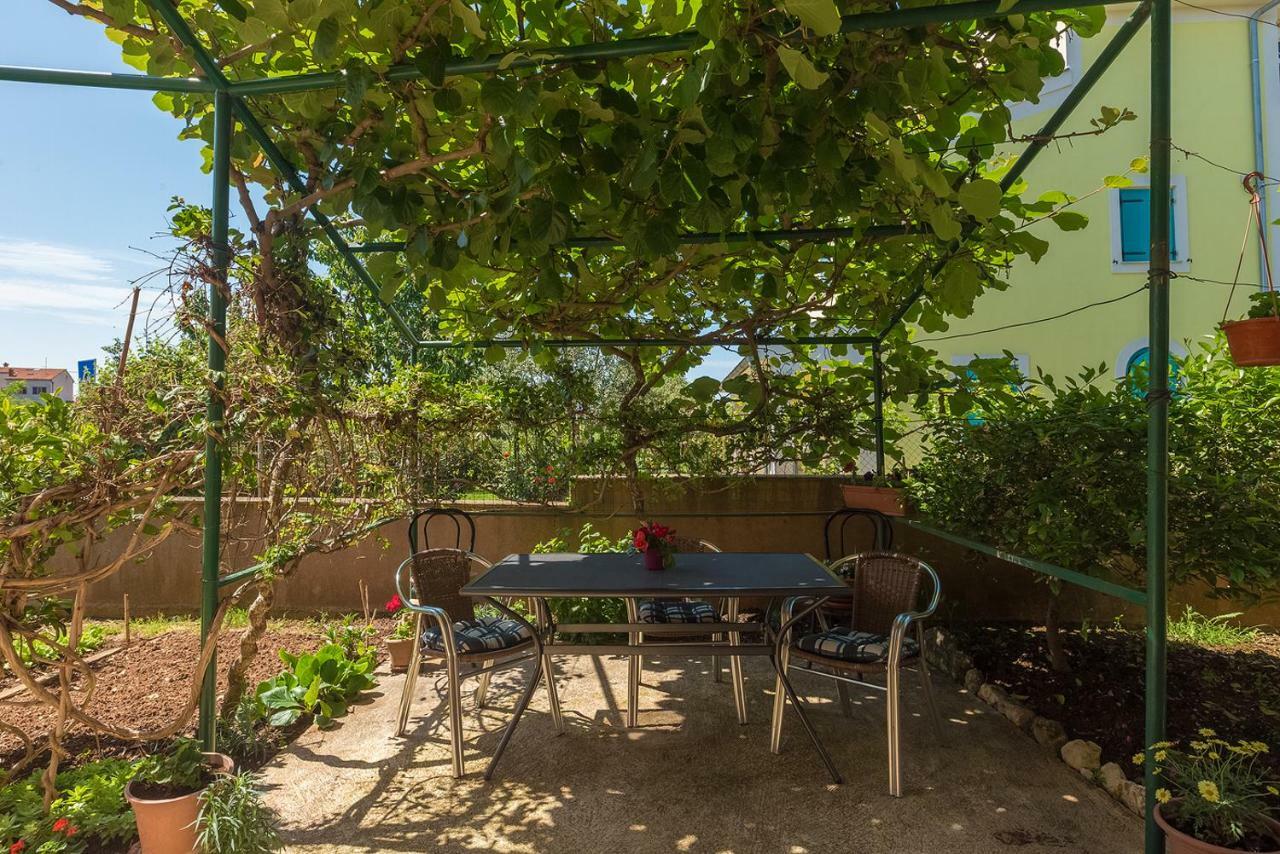Vila Milla Premantura Bagian luar foto